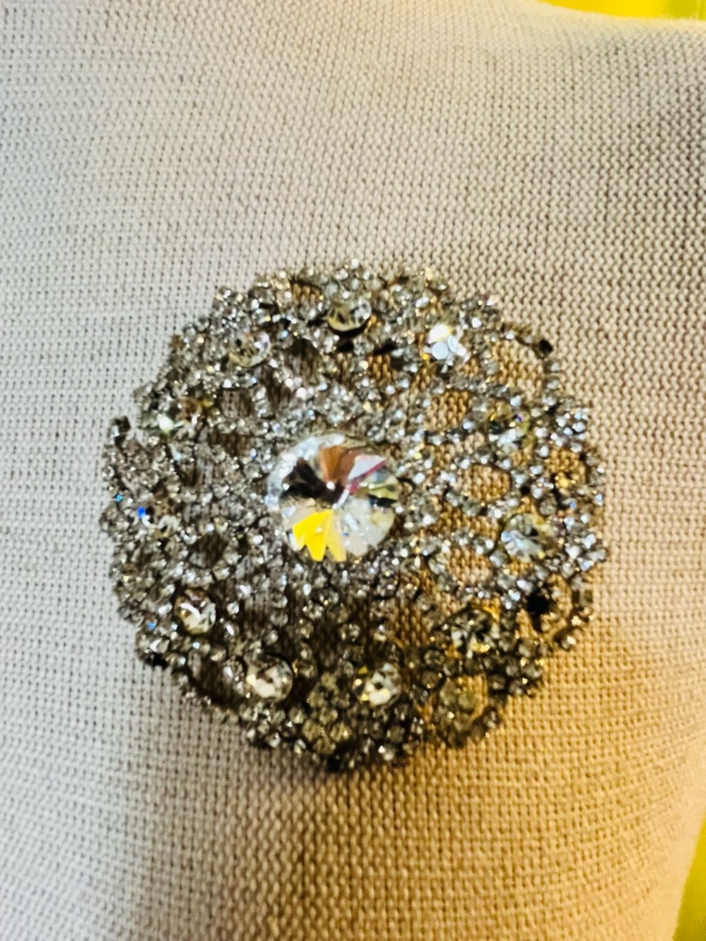 Crystal Round Brooch Pin - Clear Rhinestones